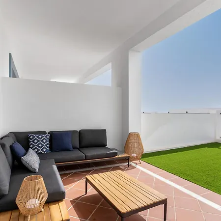Beautiful 3 Bedroom - 6 Pools - 291 * Estepona